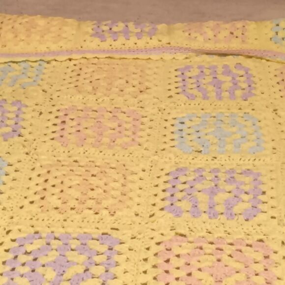 Vintage Crochet Yellow Granny Square Quilt Pink Purple Blue 75x80 - Picture 6 of 9